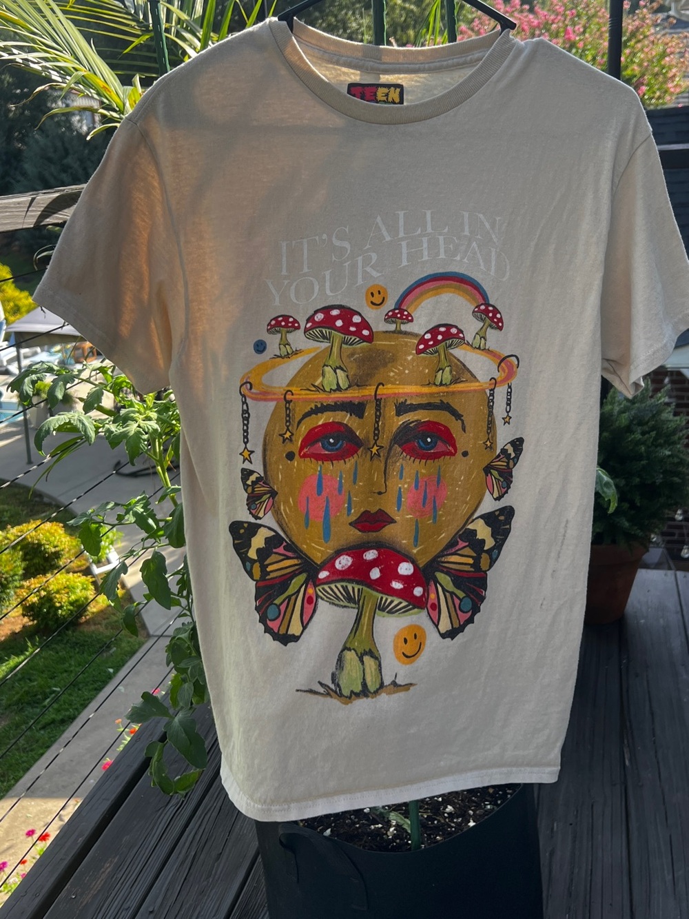Teen Hearts Mushroom Graphic Tee “It’s All In Your Head” Medium cottagecore
